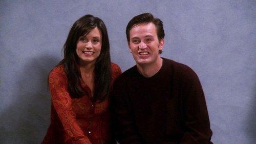 Friends Season 7 Episode 5 - The One with the Engagement Picture