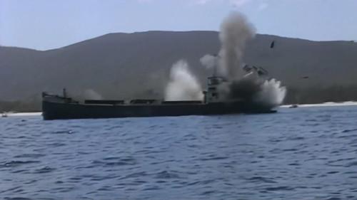 World's Most Amazing Videos Season 1 Episode 15 - Explosive Encounters