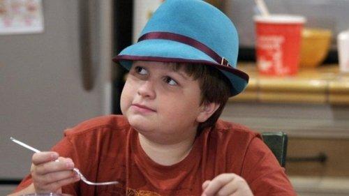 Two and a Half Men Season 4 Episode 2 - Who Is This Vod Kanockers?