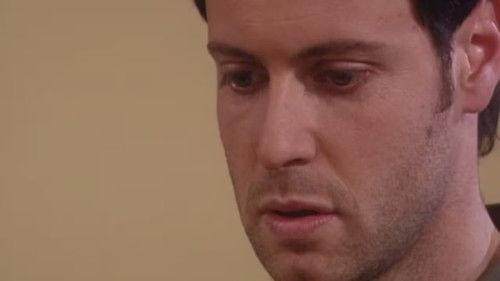 A doctor in the family Season 3 Episode 21 - Contratti