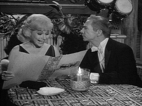 My Favorite Martian Season 2 Episode 12 - Night Life of Uncle Martin