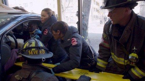Chicago Fire Season 1 Episode 21 - Retaliation Hit