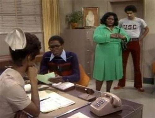 What's Happening!! Season 1 Episode 19 - What's Wrong With Raj?