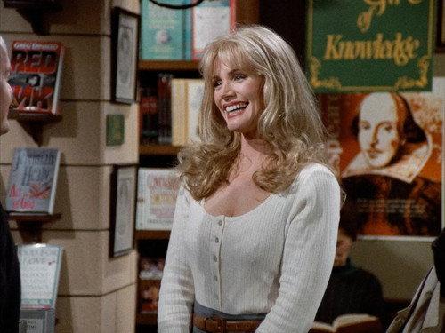 Frasier Season 2 Episode 15 - You Scratch My Book...