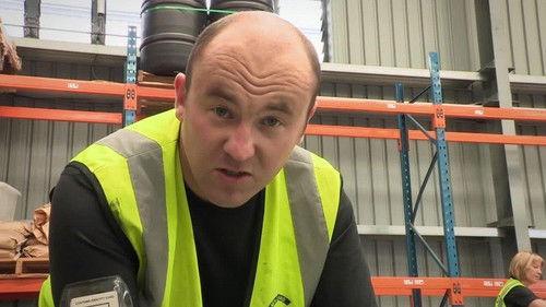 To Catch a Smuggler Season 9 Episode 9 - Weed Holiday