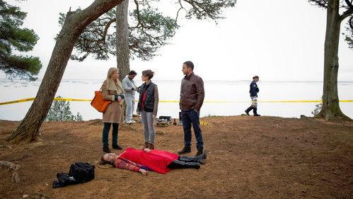 undefined Season 1 Episode 6 - Never a Borrower nor a Lender Be