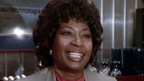 Knight Rider Season 1 Episode 6 - Not a Drop to Drink