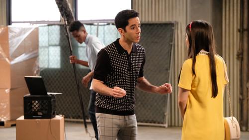 Alone Together Season 1 Episode 9 - Music Video