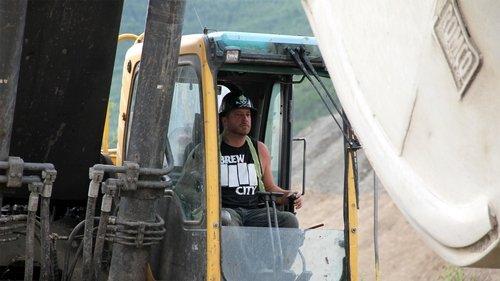 Gold Rush Season 7 Episode 13 - Monster Machines