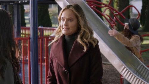 You Me Her Season 1 Episode 5 - Niece Jackie