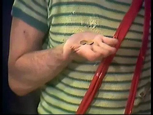 El Chavo del Ocho Season 1 Episode 6 - Las Monedas / El Metichito / El Sarampión