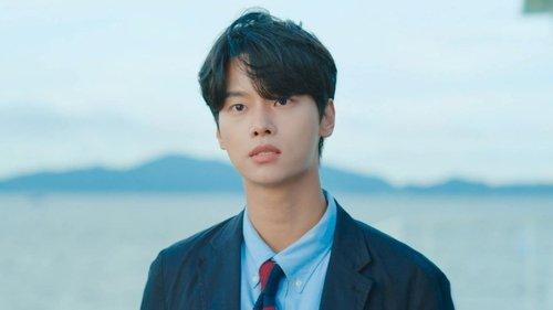 Castaway Diva Season 1 Episode 2 - Coincidence vs. Fate