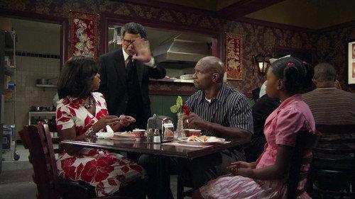 Everybody Hates Chris Season 3 Episode 13 - Everybody Hates the First Kiss
