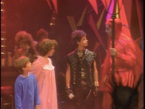 Growing Pains Season 1 Episode 7 - Weekend Fantasy