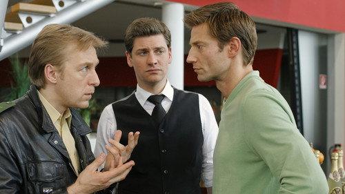 Die Rosenheim-Cops Season 10 Episode 15 - EX und Hopps