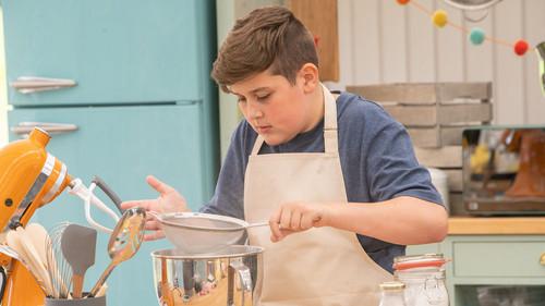 Junior Bake Off Season 7 Episode 1 - Cake Day 1
