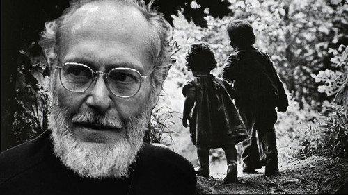 Timeshift Season 5 Episode 12 - The Lost Pictures of Eugene Smith