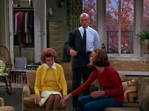 The Mary Tyler Moore Show Season 3 Episode 7 - Just Around the Corner