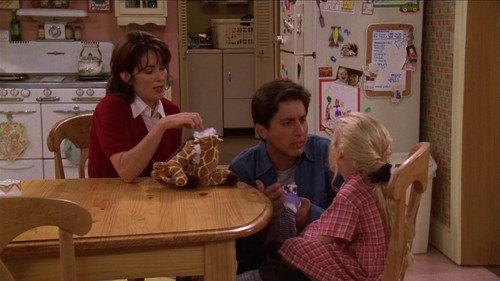 Everybody Loves Raymond Season 2 Episode 2 - Father Knows Least
