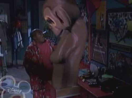 That's So Raven Season 3 Episode 5 - Five Finger Discount