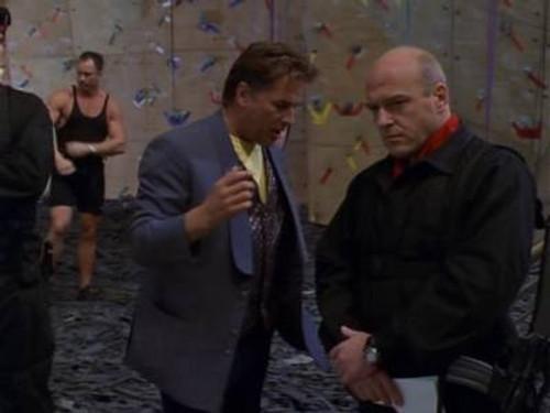 Nash Bridges Season 2 Episode 23 - Deliverance