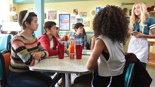 Andi Mack Season 2 Episode 1 - Hey, Who Wants Pizza?