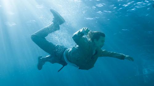 Fear the Walking Dead Season 2 Episode 1 - Monster