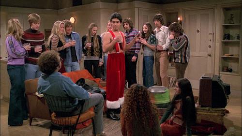 undefined Season 3 Episode 9 - Hyde's Christmas Rager