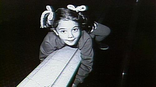 Saturday Night Live Season 8 Episode 7 - Drew Barrymore/Squeeze