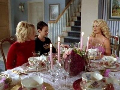 V.I.P. Season 3 Episode 18 - Val Under Covers