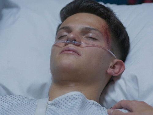 El amor invencible Season 1 Episode 12 - "¡Ella es mi hija!"