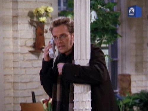 Caroline in the City Season 4 Episode 17 - Caroline and the 2000th Strip