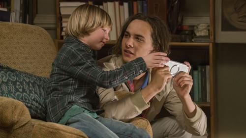 Fear the Walking Dead Season 2 Episode 2 - We All Fall Down