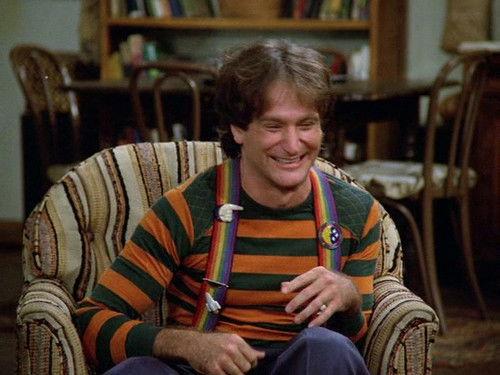 Mork & Mindy Season 2 Episode 18 - The Night They Raided Mind-skis