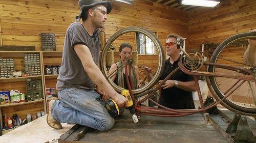 Flea Market Flip Season 1 Episode 2 - Urban Upcyclers vs. Creative Best Friends