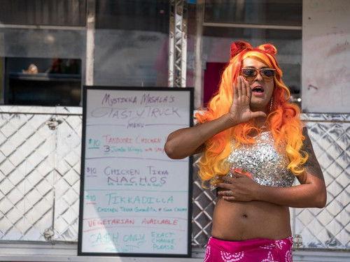 The Great Food Truck Race Season 12 Episode 4 - Viva Las Food Trucks!