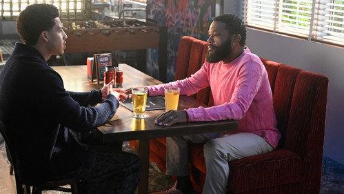 grown-ish Season 6 Episode 10 - Hussle & Motivate
