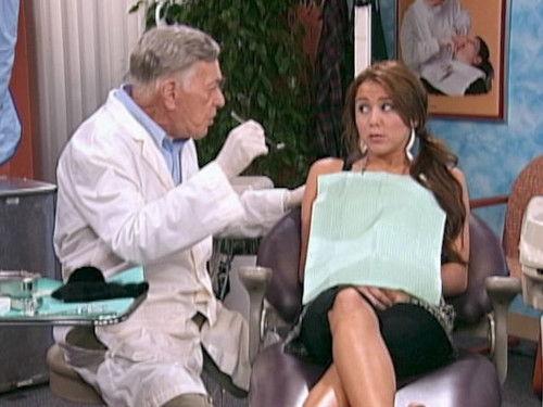 Hannah Montana Season 3 Episode 3 - Don't Go Breaking My Tooth