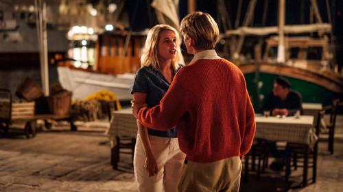 So Long, Marianne Season 1 Episode 1 - Hydra