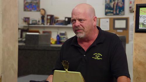 Pawn Stars Season 19 Episode 9 - The Pawn Strikes Back