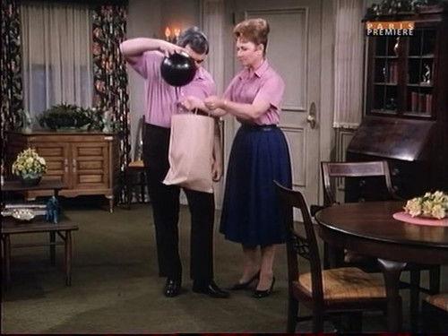 Happy Days Season 4 Episode 20 - Joanie's Weird Boyfriend