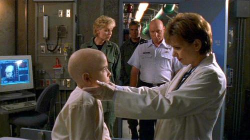 Stargate SG-1 Season 2 Episode 20 - Show and Tell