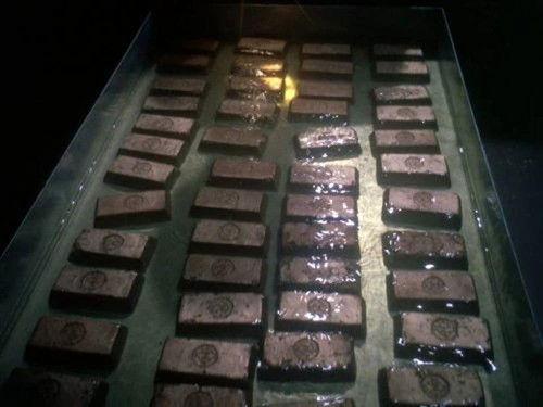 Hawaii Five-O Season 6 Episode 20 - Murder With A Golden Touch