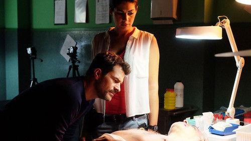 Mar de plástico Season 1 Episode 7 - La Mano