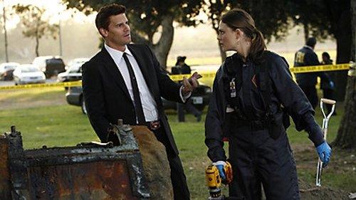 undefined Season 3 Episode 7 - Boy in the Time Capsule