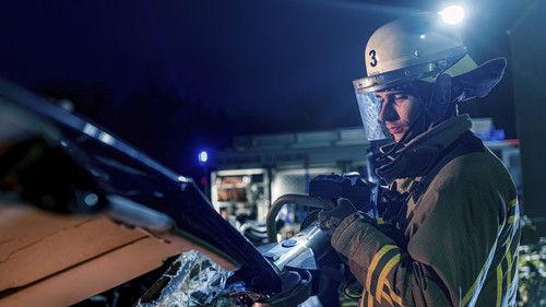 Feuer & Flamme Season 9 Episode 3 - Serious traffic accident – ​​rescue under pressure