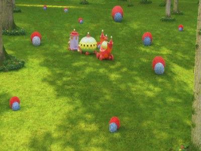 In the Night Garden Season 1 Episode 65 - Upsy Daisy's Funny Bed