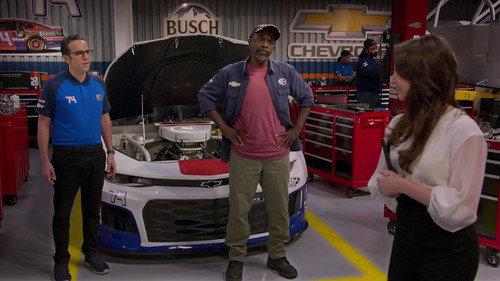 The Crew Season 1 Episode 8 - Good Things Happen to Handsome People