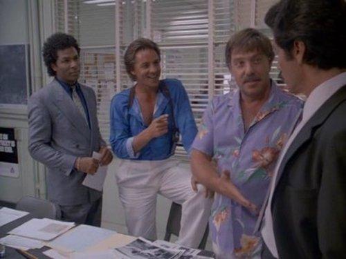 Miami Vice Season 2 Episode 3 - Out Where the Buses Don't Run