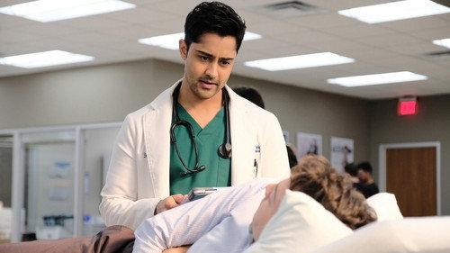 The Resident Season 2 Episode 15 - Queens